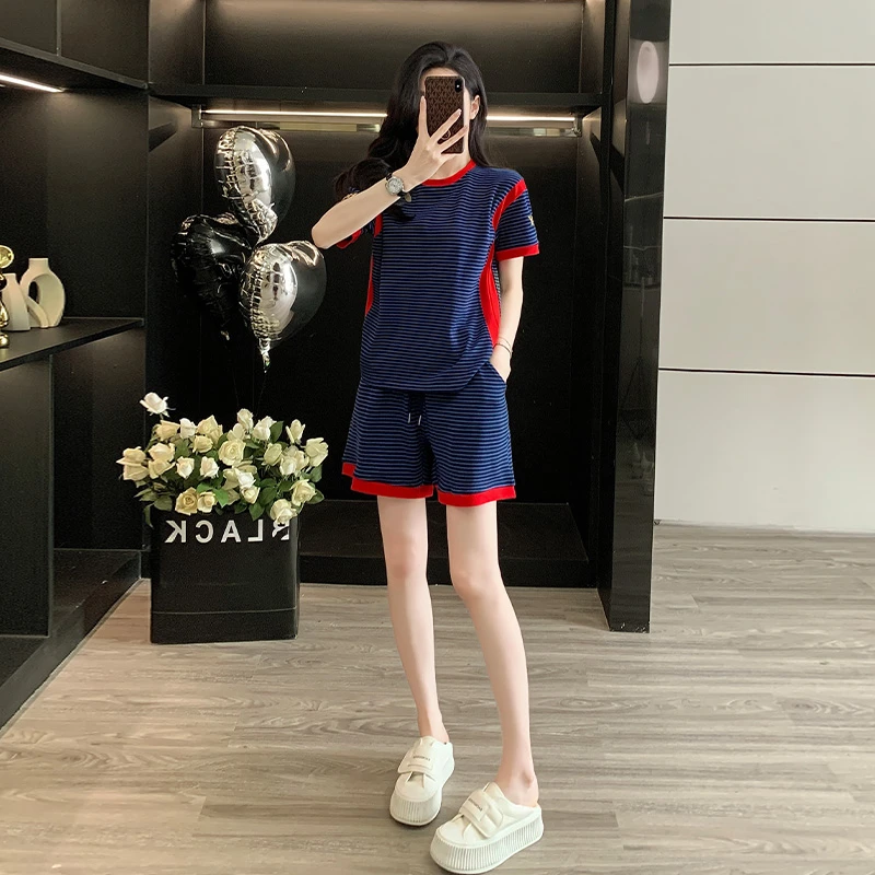 时尚夏季设计感休闲套装洋气女装网红炸街韩版宽松短袖短裤两件套