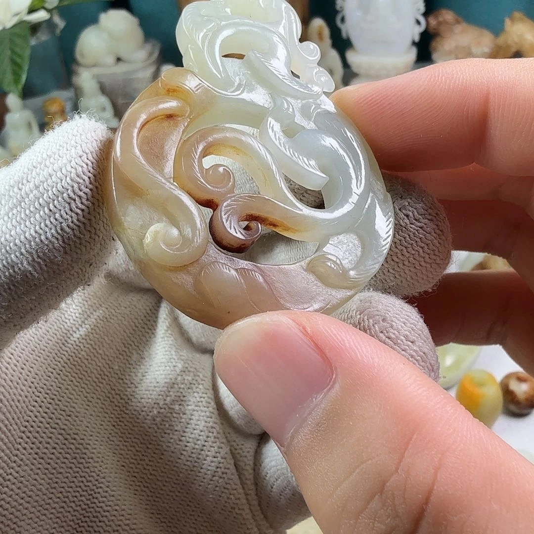 和田玉（糖玉）未镶嵌颈饰