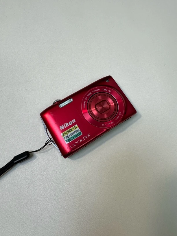 95新 Nikon/尼康 尼康s3300 1600w像素 6倍光学变焦