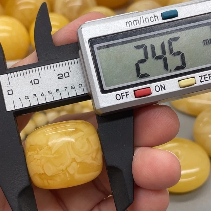 琥珀未镶嵌裸石蜜蜡