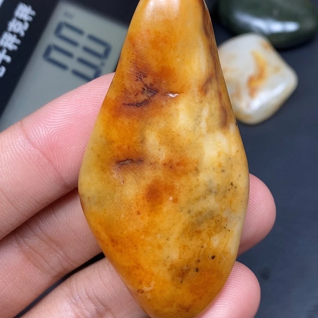 和田玉（糖玉）未镶嵌挂件