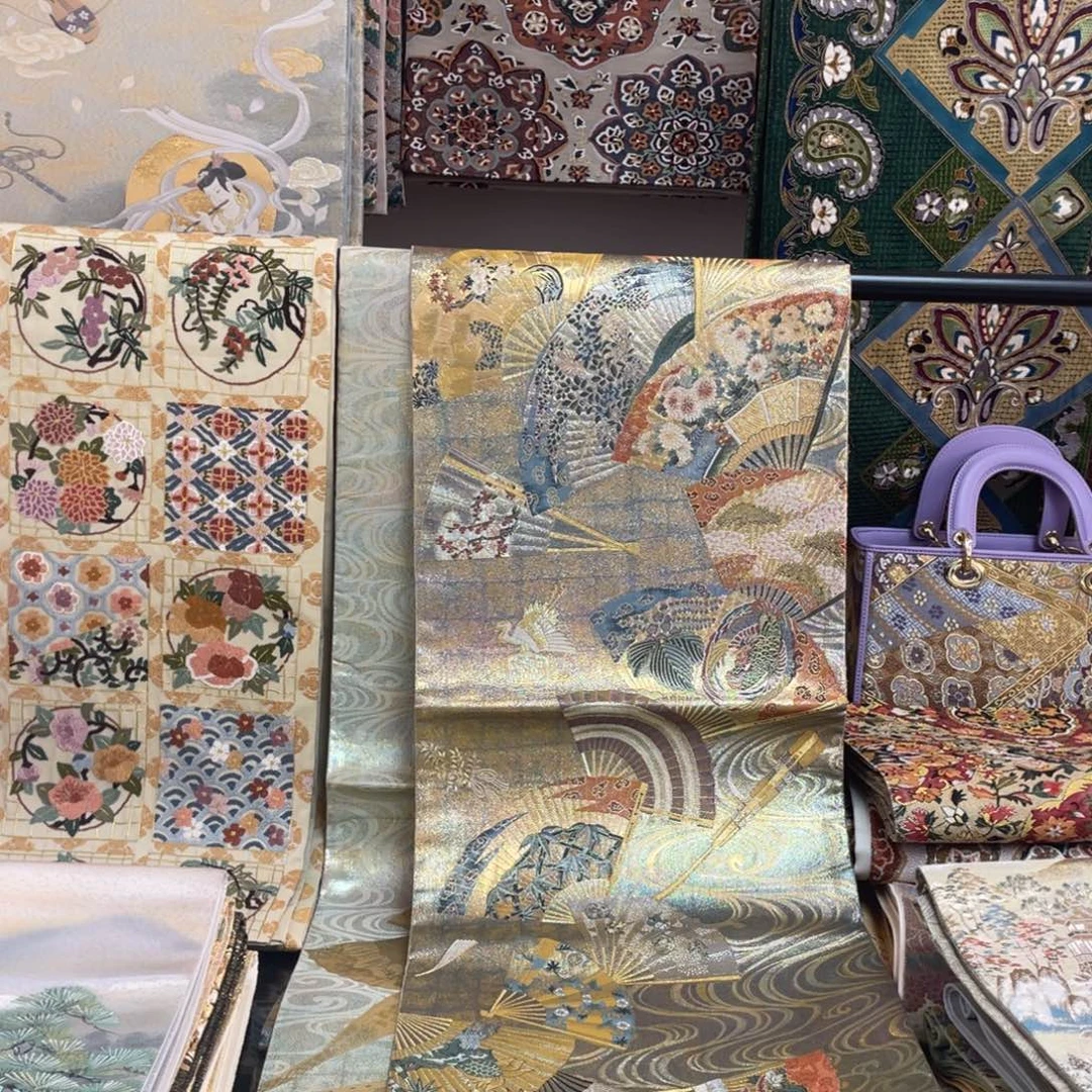 织绣金织丸带 65