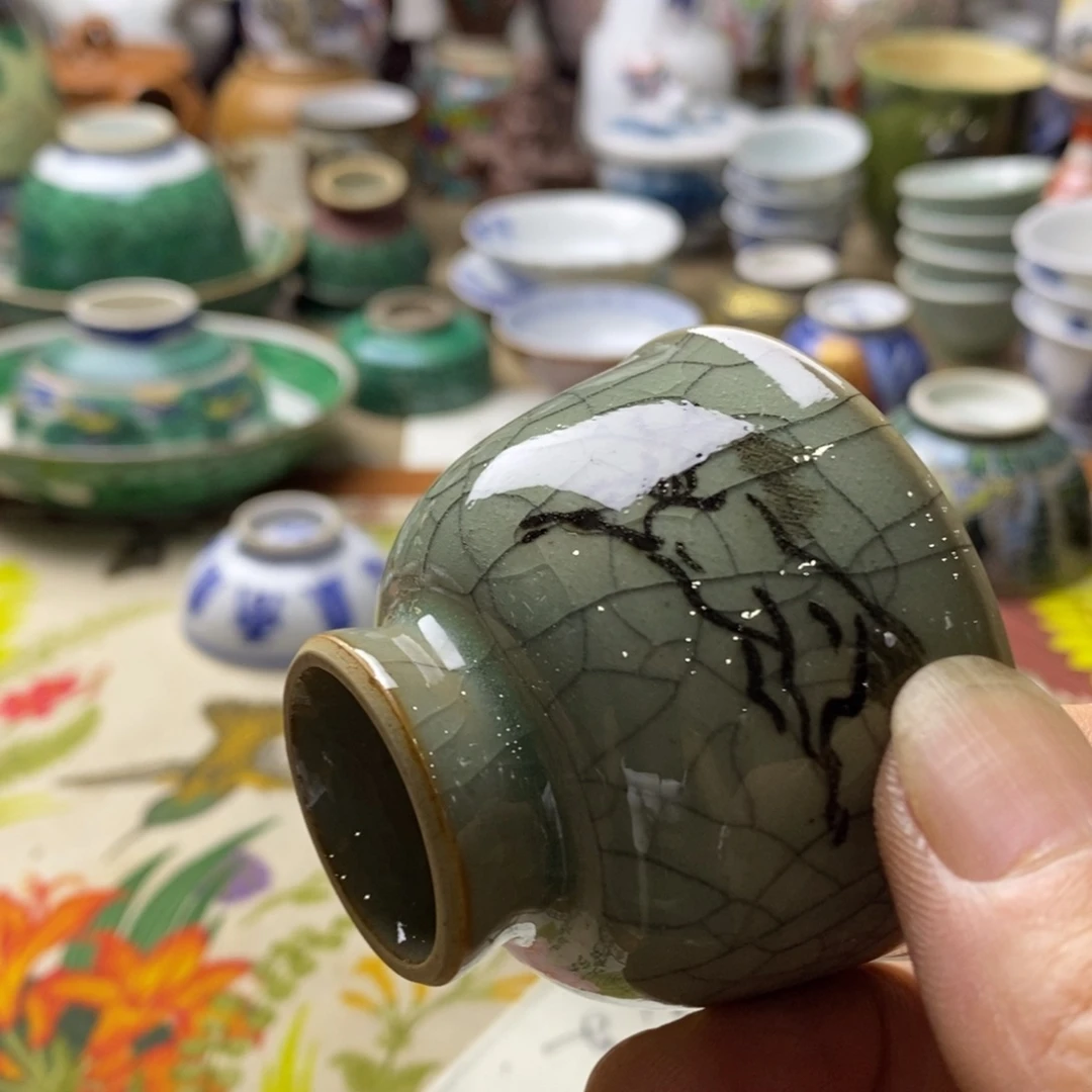 耿***瓷片飞升至海拔为七十二