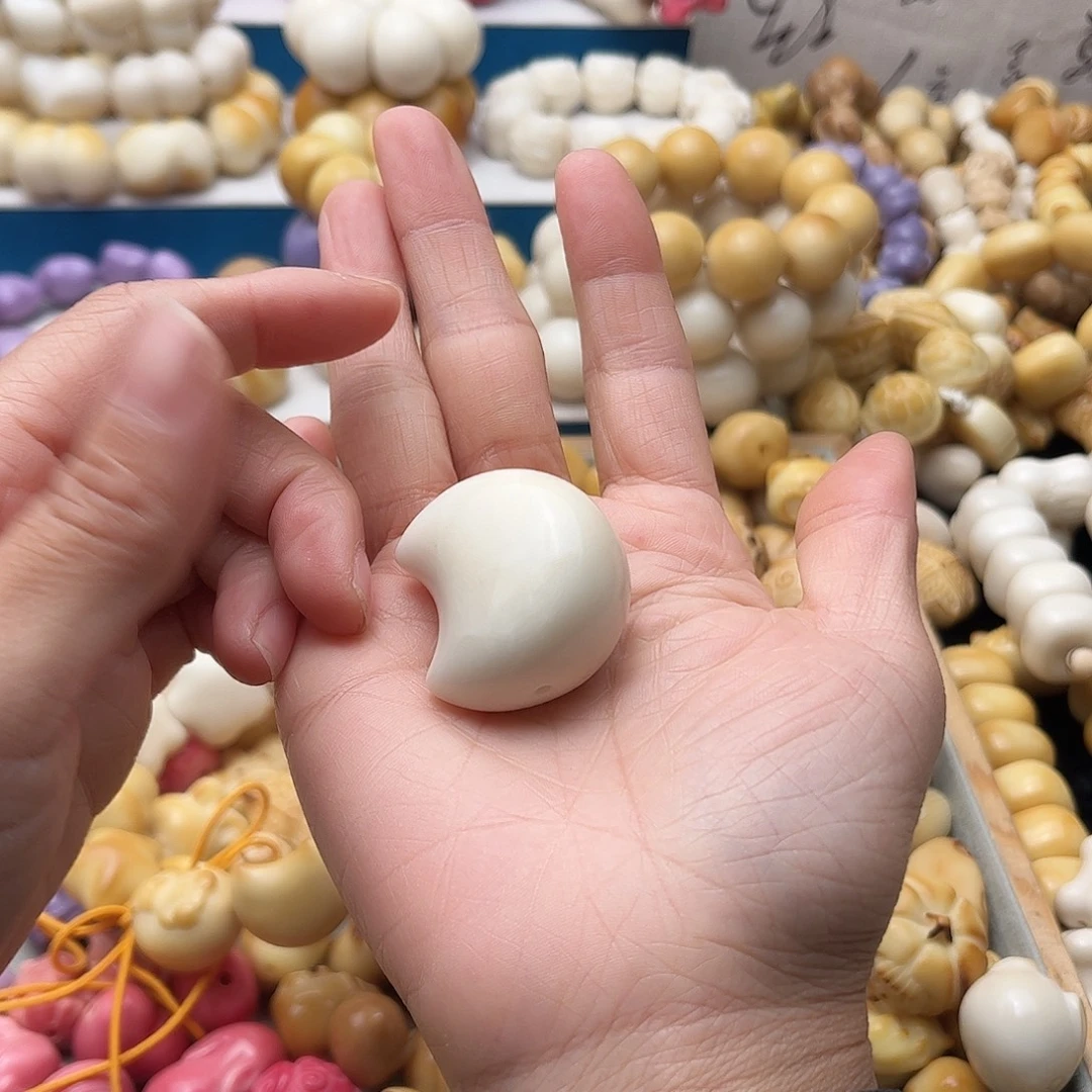 吊坠菩提根/象牙果