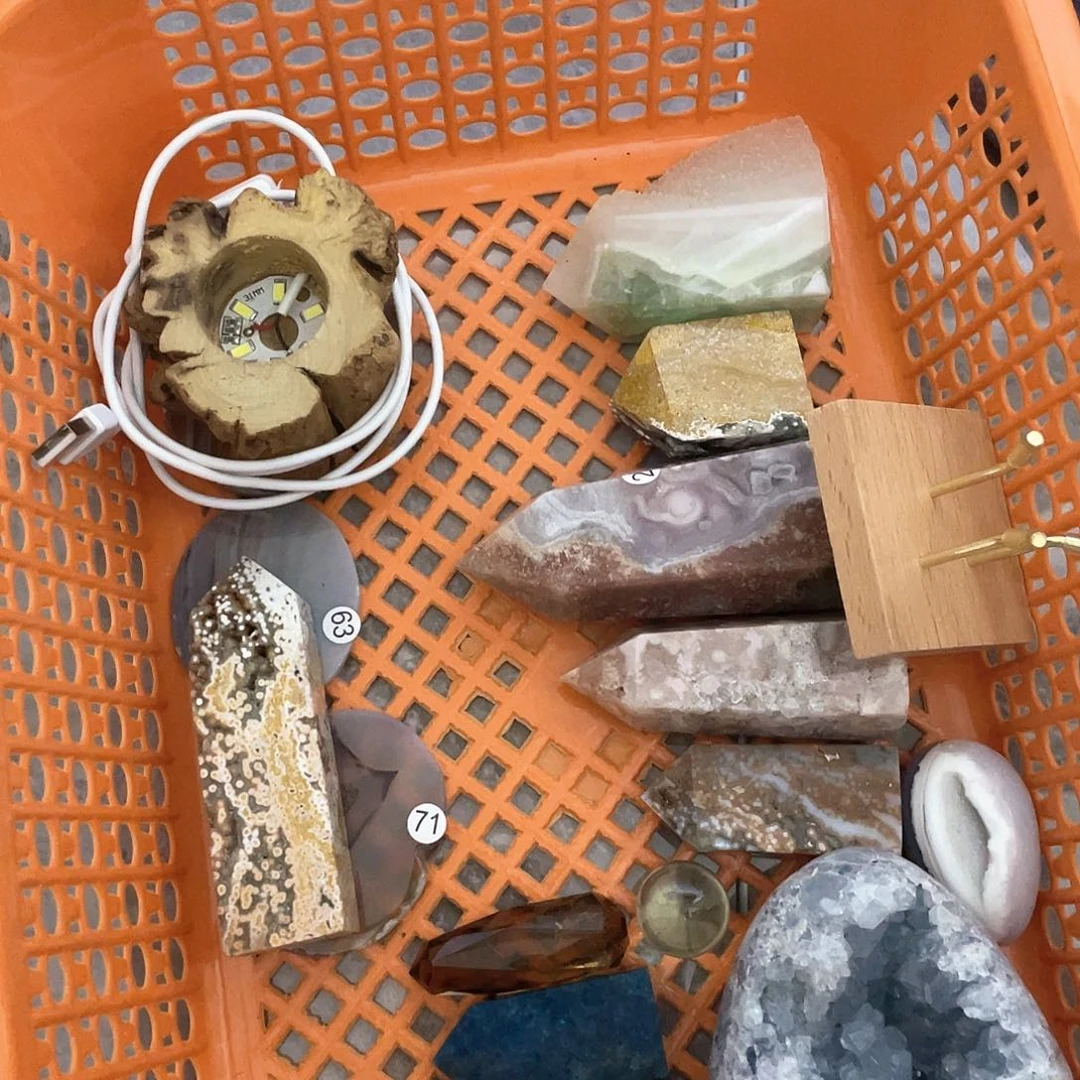 水晶打包一起未镶嵌深**深