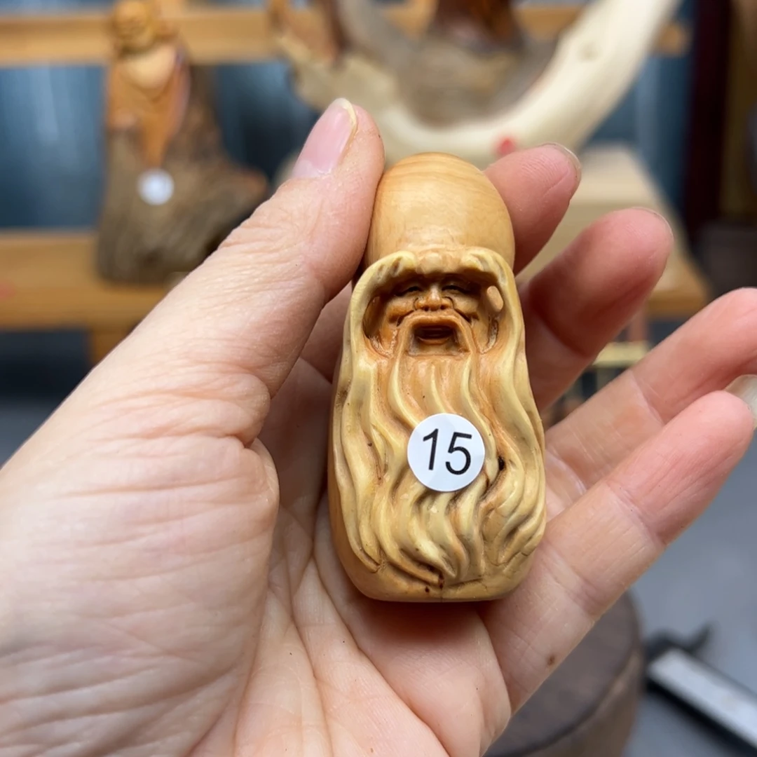 国***尔木崖柏木摆件手把件