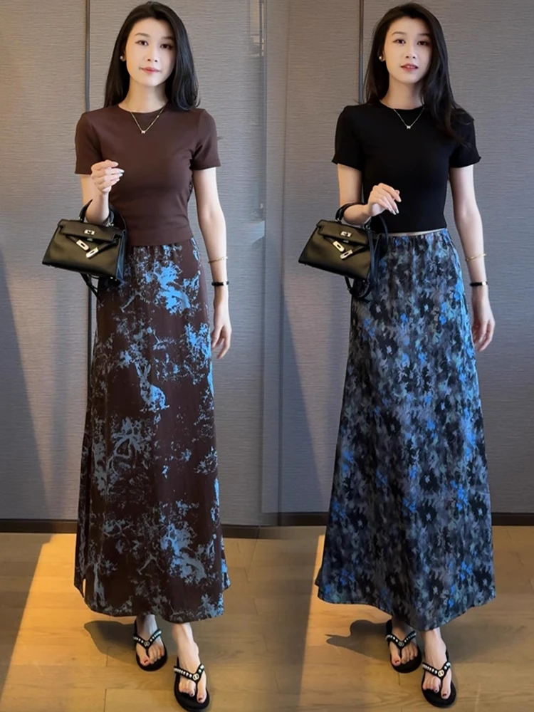 2025夏季时尚套装裙女新款洋气显瘦短袖T恤+碎花半身裙减龄两件套