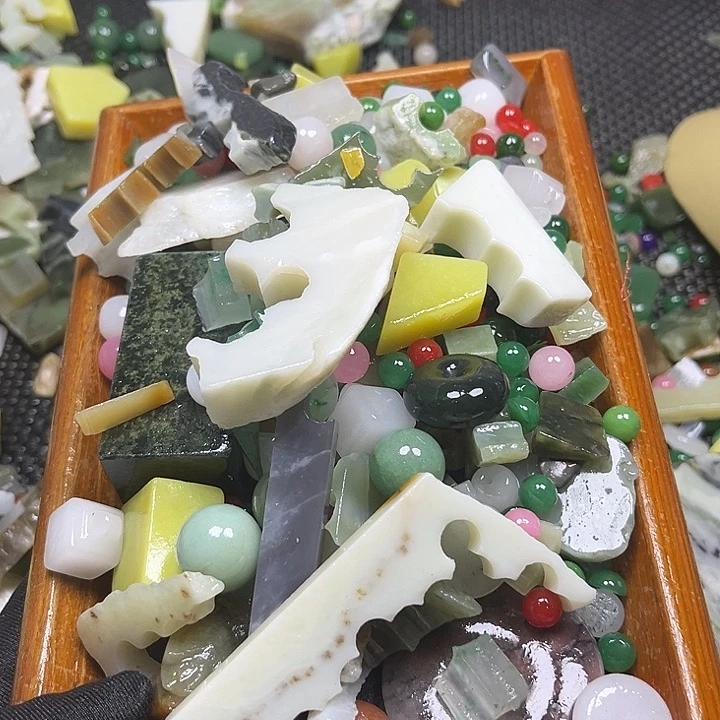 和田玉9K金镶嵌珠宝奇石神**贝