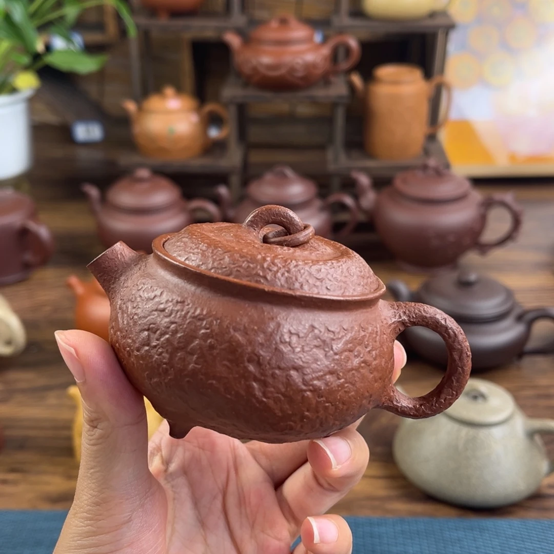 紫泥茶壶手工制作工艺精湛微瑕