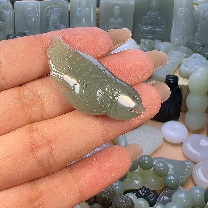 和田玉（糖玉）未镶嵌颈饰