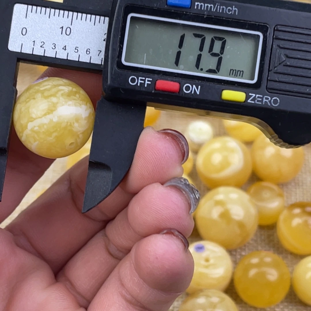裸石琥珀未镶嵌蜜蜡414