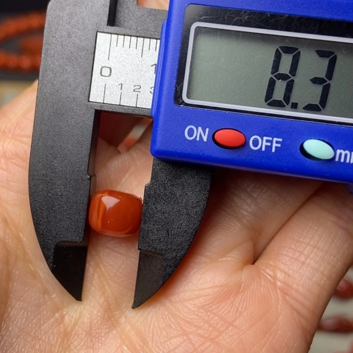 南红玛瑙配饰未镶嵌