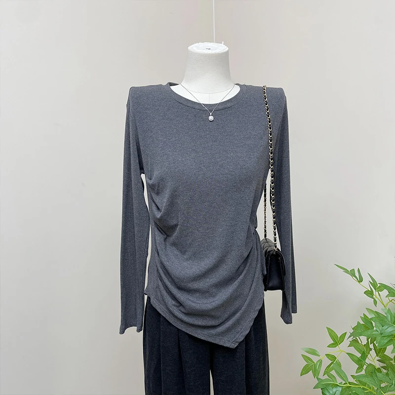 大码胖mm200斤港风chic褶皱不规则下摆遮肚显瘦长袖t恤女春季新款