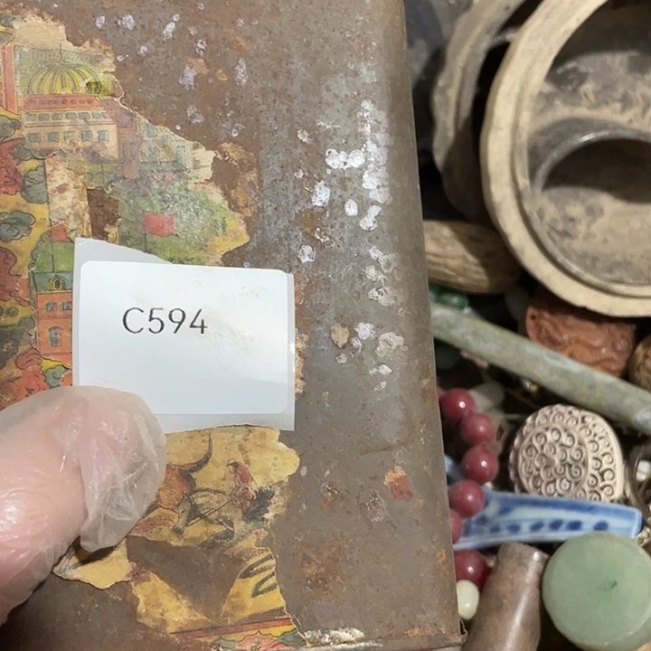 沙***龙瓷片c594号工艺品