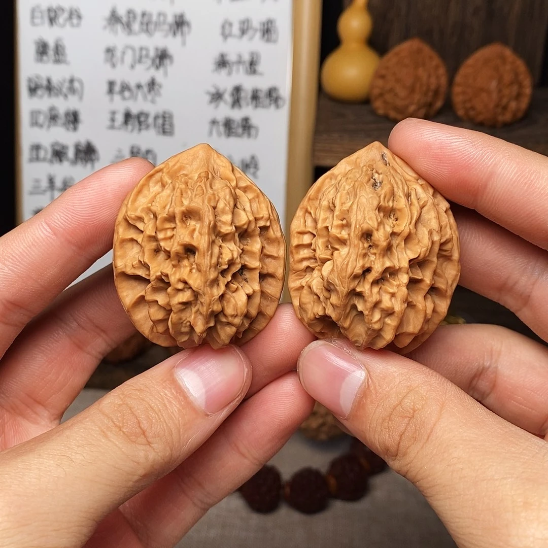 文玩核桃吊坠秦马