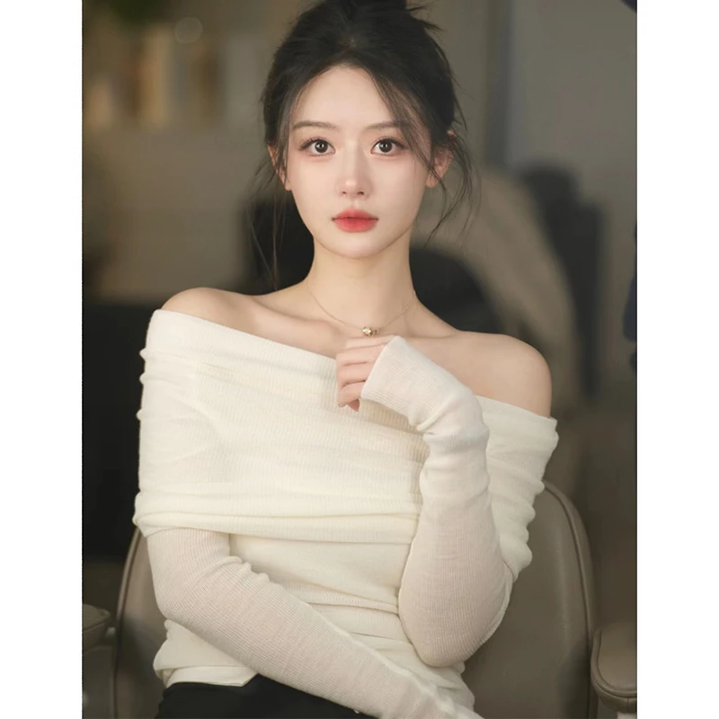 一字肩长袖打底衫女春秋气质修身显瘦打底露肩别致高级感锁骨上衣