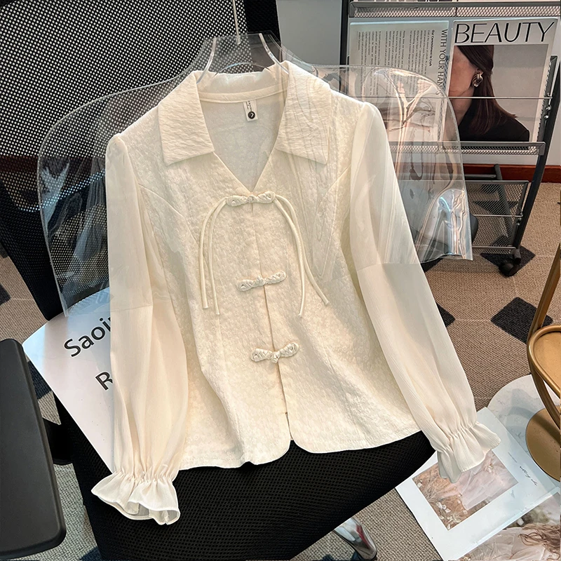 拉夏贝尔高级感新中式上衣女2025春秋季新款独特盘扣长袖薄款衬衫