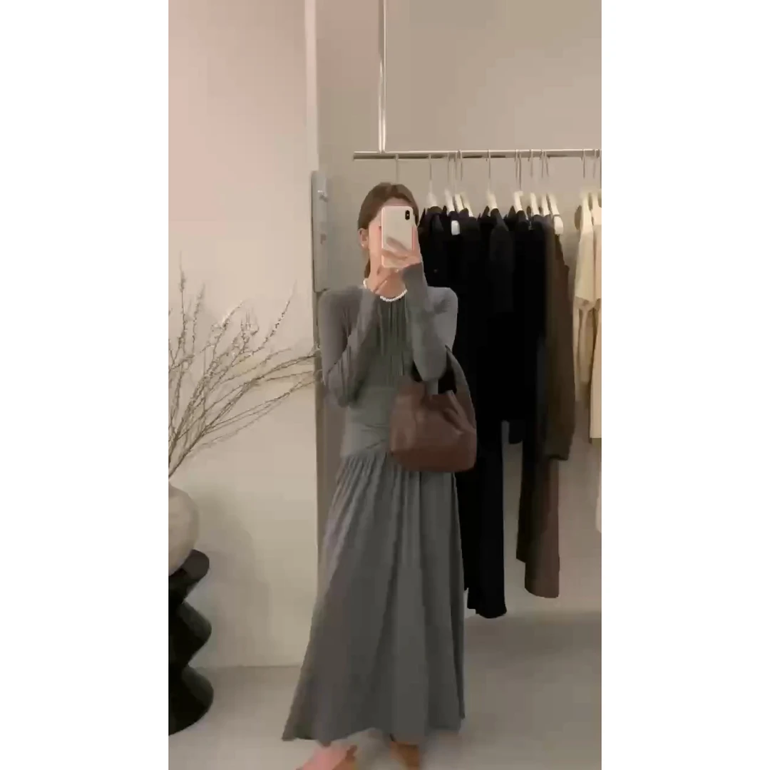 气质修身连衣裙女秋冬内搭长袖收腰设计感小众裙子显瘦裙子时尚