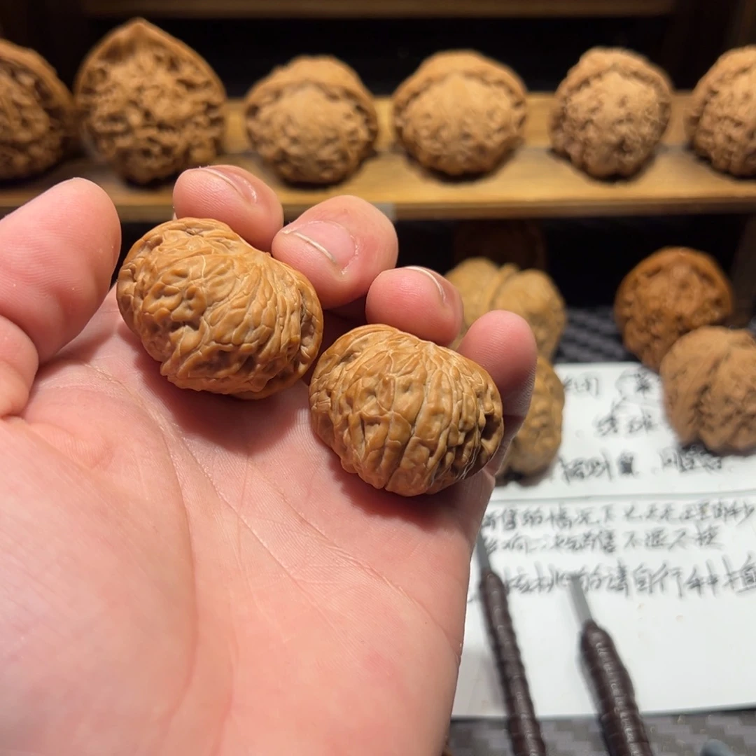 核桃把件A****p磨盘狮子头