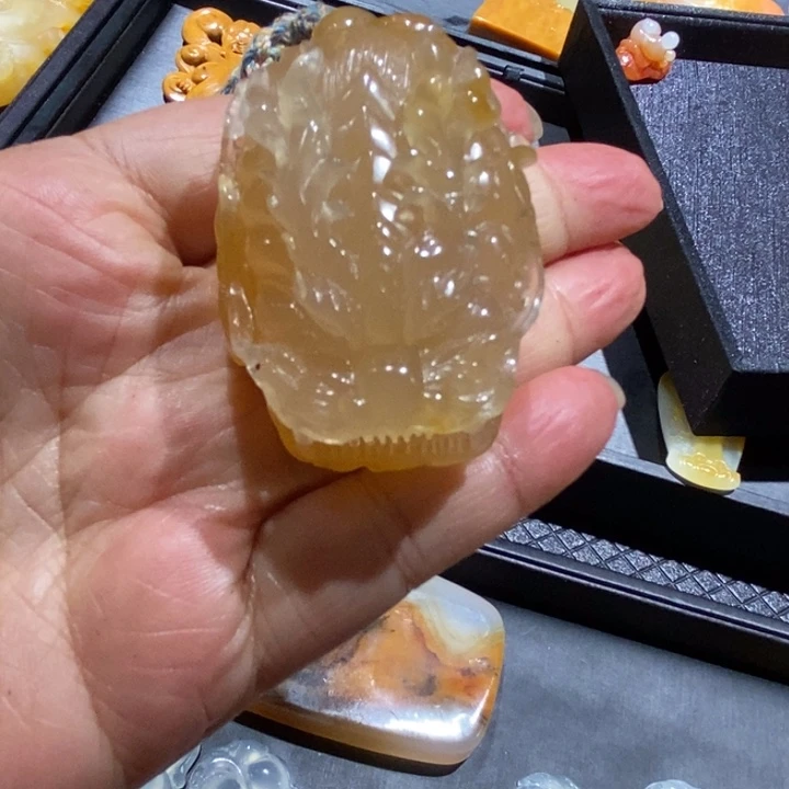 石英质玉（黄龙玉）未镶嵌挂件