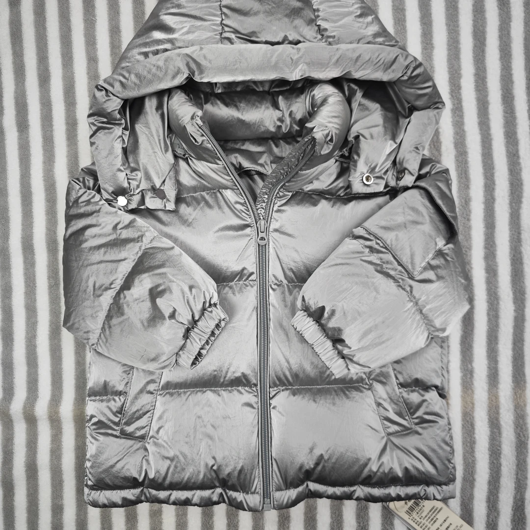 兔兔小布【断码清】A154白鸭绒男童金属质感亮银色时尚冬季厚羽绒