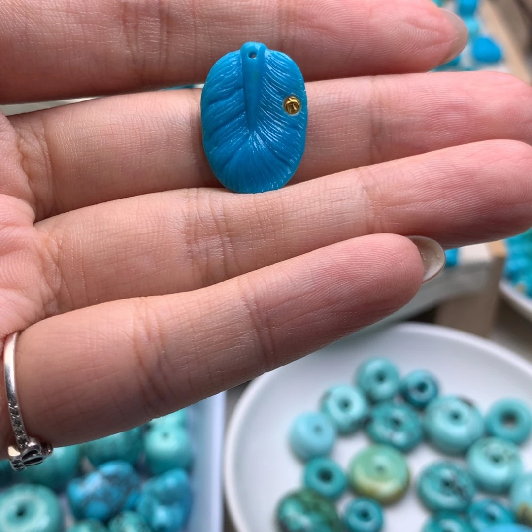 绿松石未镶嵌珠宝奇石