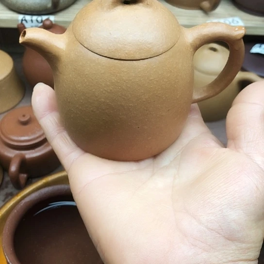 紫砂茶壶将坡泥秦权170豪升左右