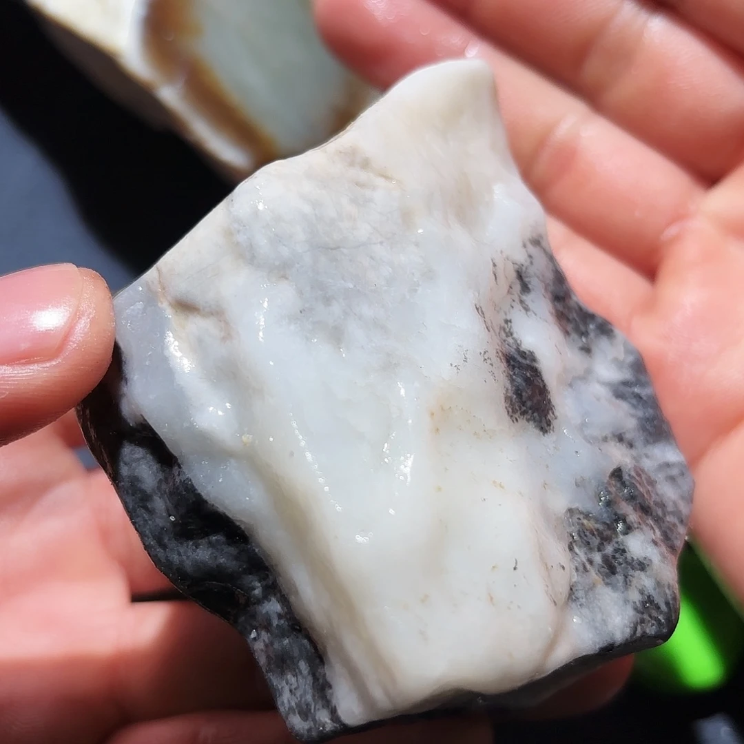 和田玉未镶嵌珠宝奇石