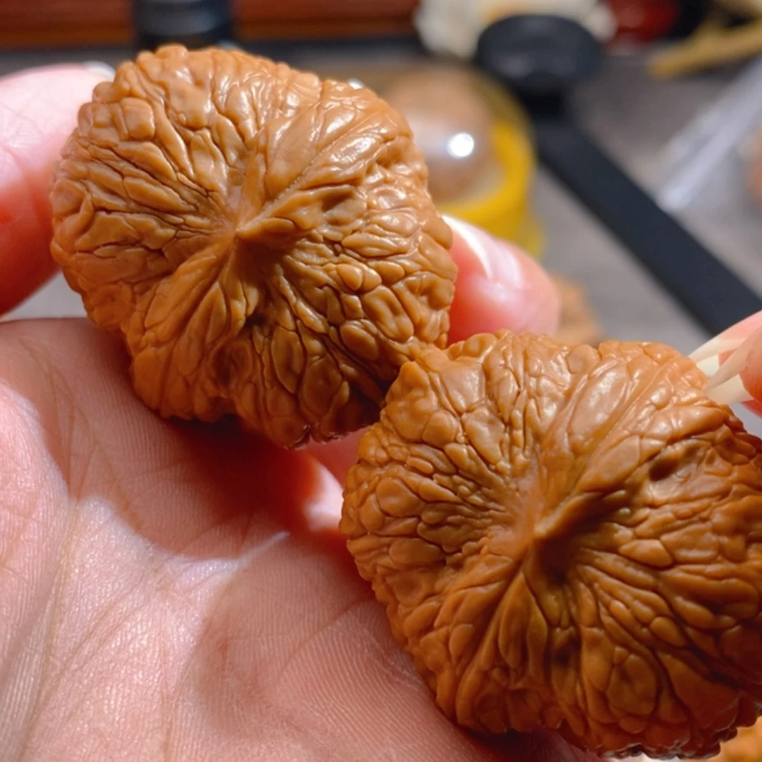【闪购商品】吊坠文玩核桃A****๑滚石