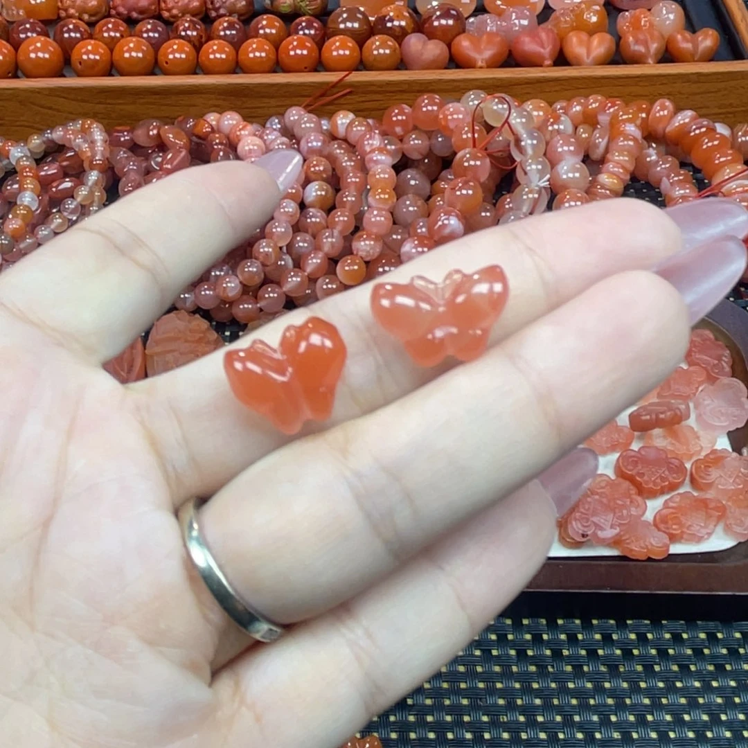 南红玛瑙未镶嵌配饰蝴蝶