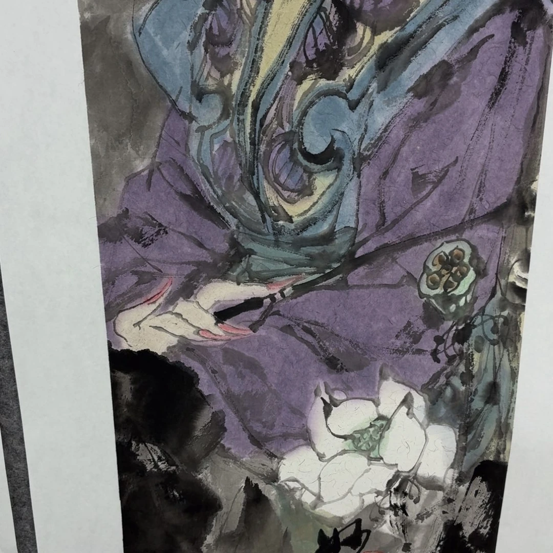 白***木国画宣纸和纸上的文字都有一