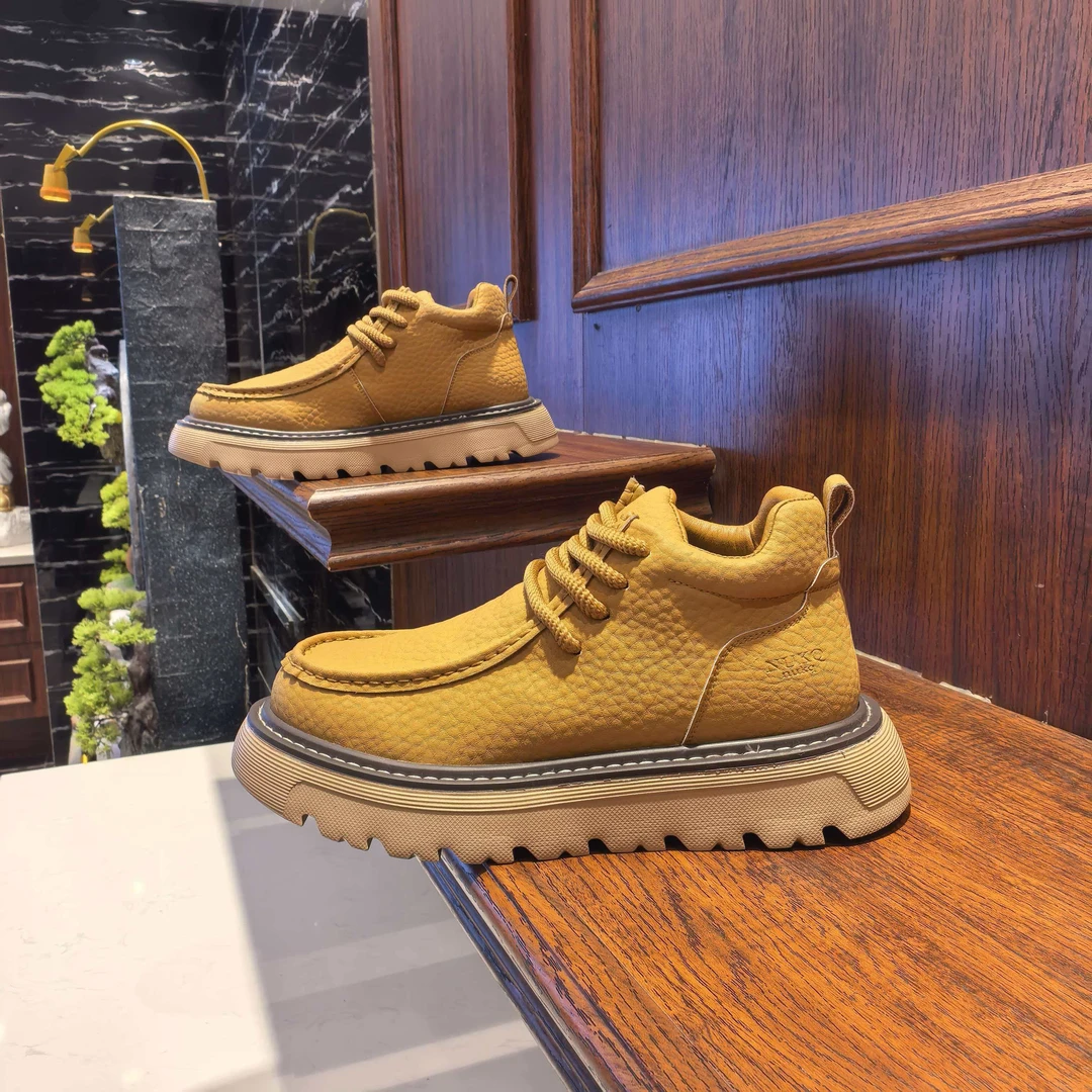 潮流时尚男士复古靴子2025秋冬新款低帮加绒保暖厚底防滑工装靴
