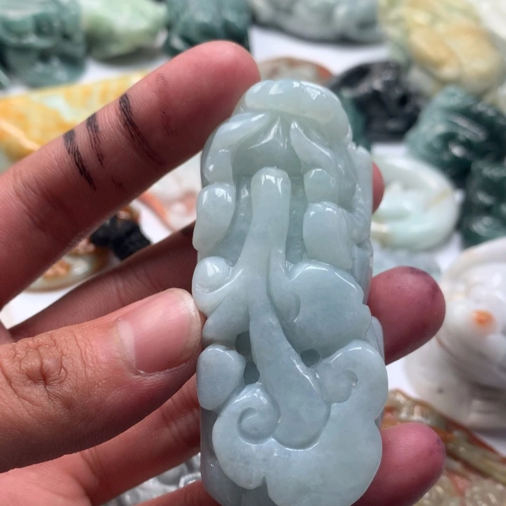 翡翠未镶嵌颈饰保真天然a货翡翠