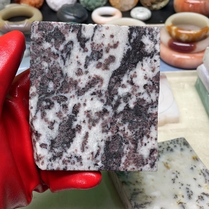 石英质玉未镶嵌珠宝半成品