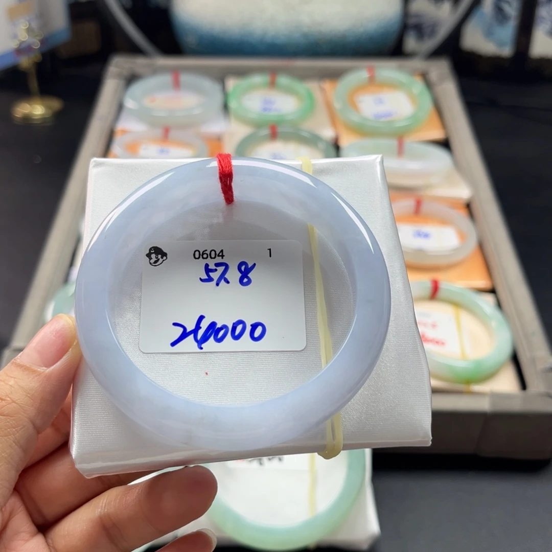 翡翠手镯未镶嵌57.8正圈