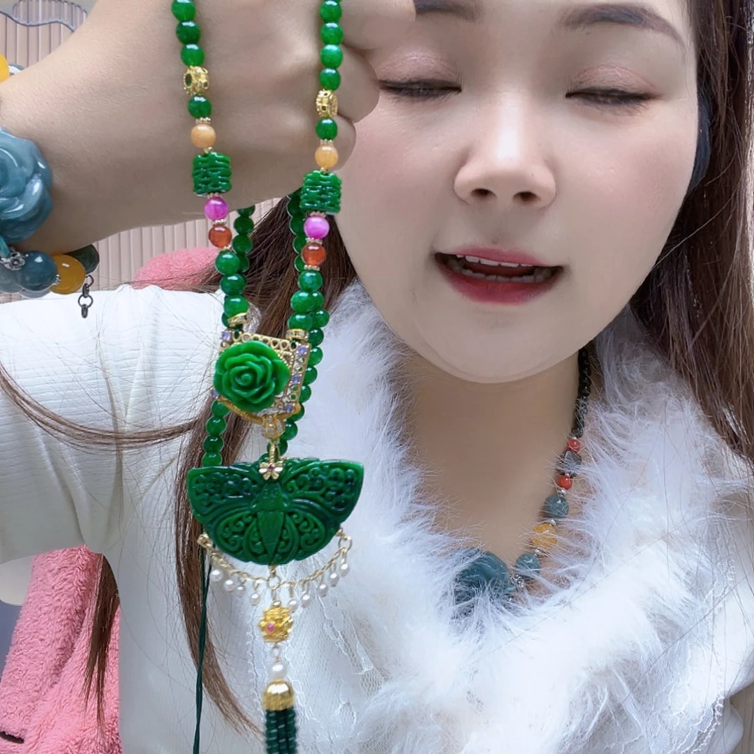 翡翠未镶嵌颈饰项链