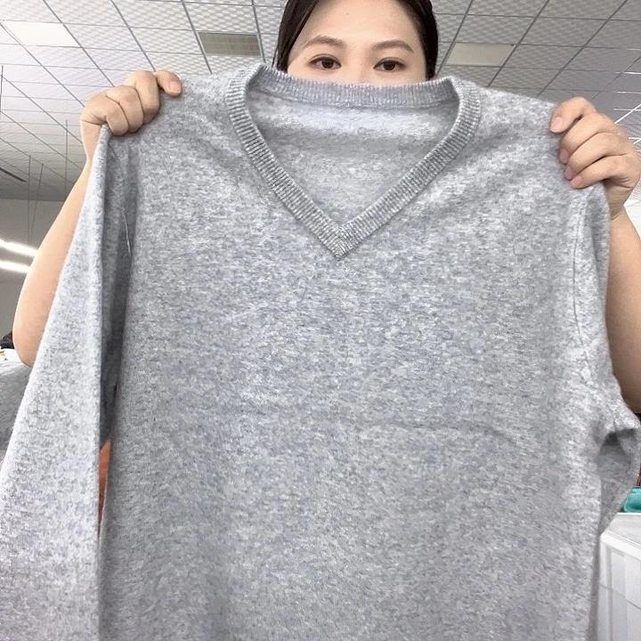蓓*羊绒特价不退不换235