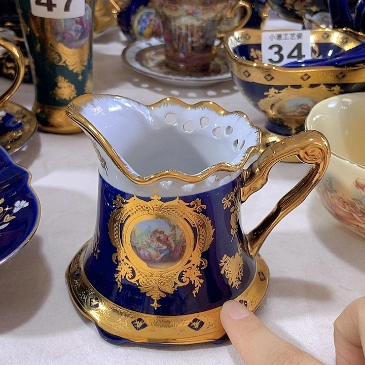 瓷片瑕疵………………………