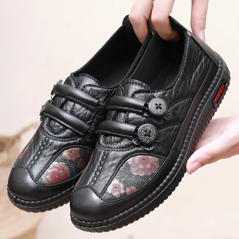 女中老年人透气平底宽松妈妈鞋防滑软底老人女款奶奶鞋上班夏季