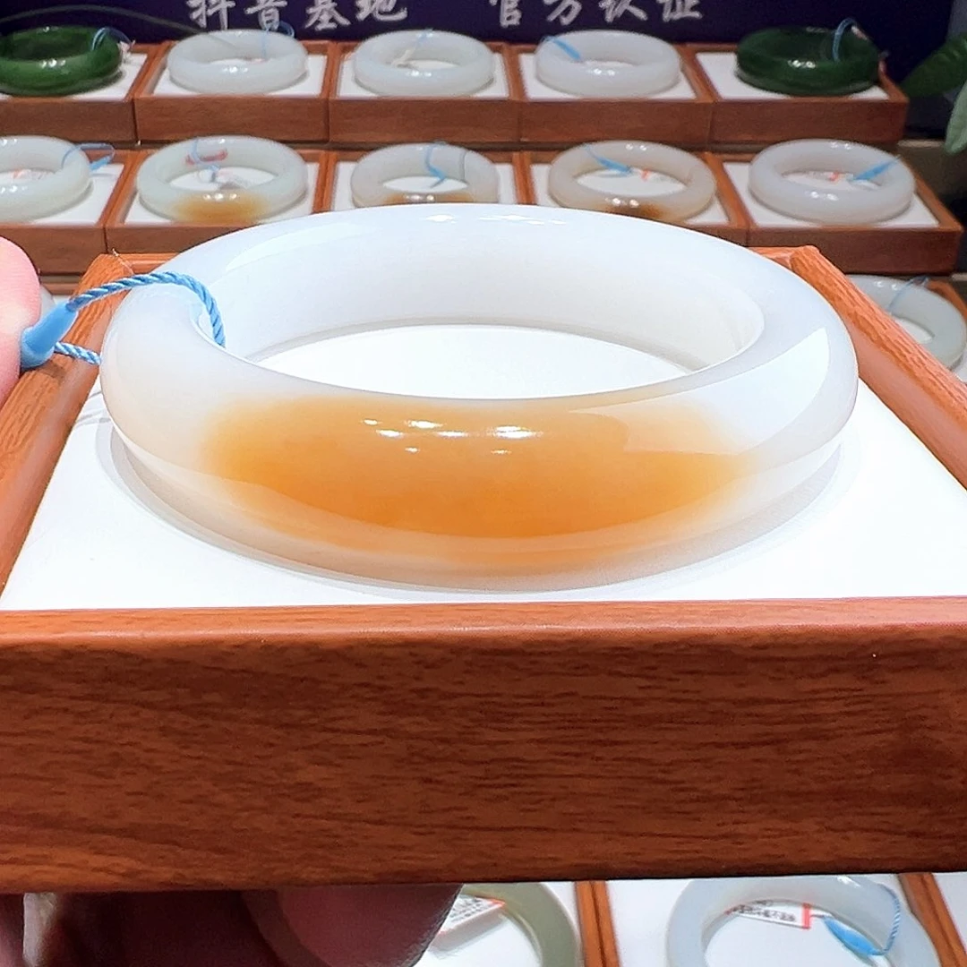 和田玉手镯55.56未镶嵌