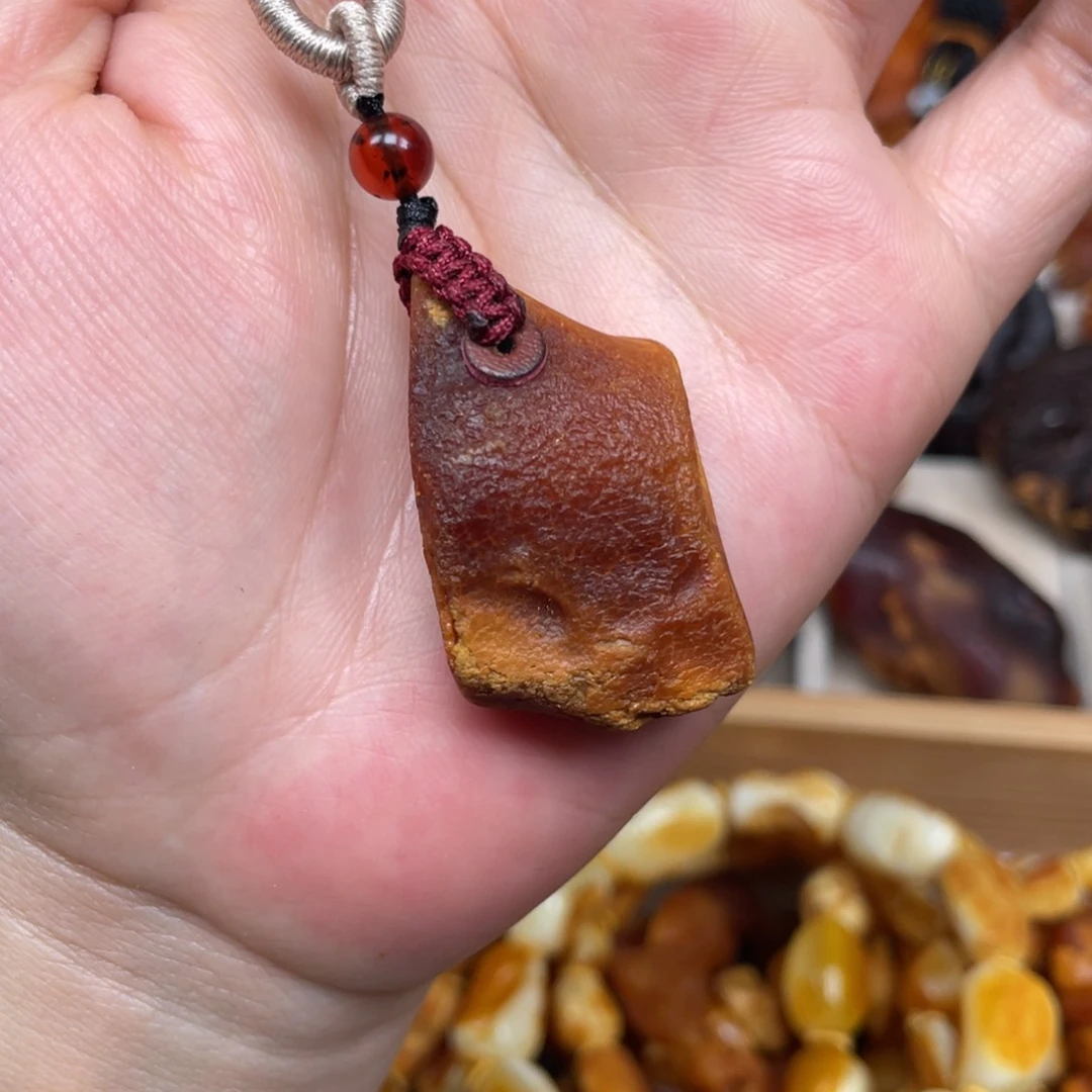 蜜蜡珠宝奇石未镶嵌