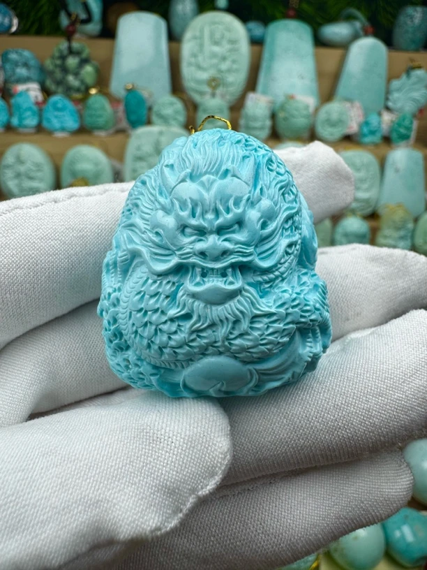 天然原矿绿松石雕刻