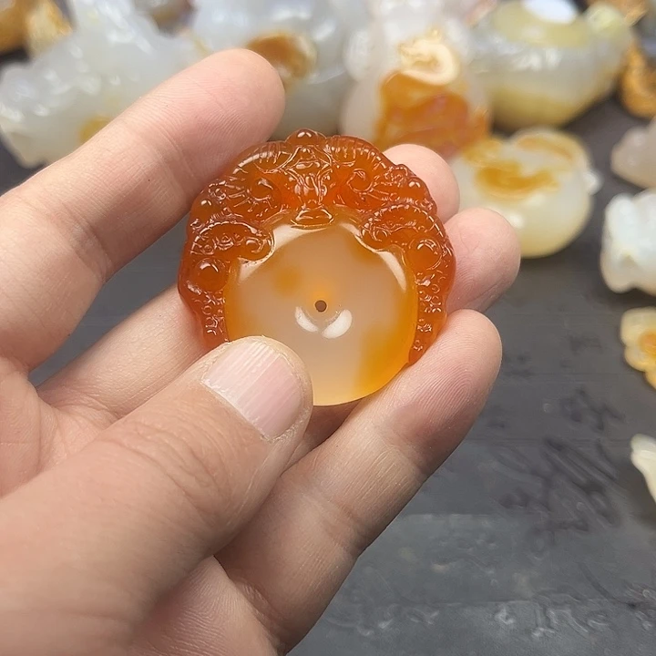 玛瑙/玉髓摆件未镶嵌火*