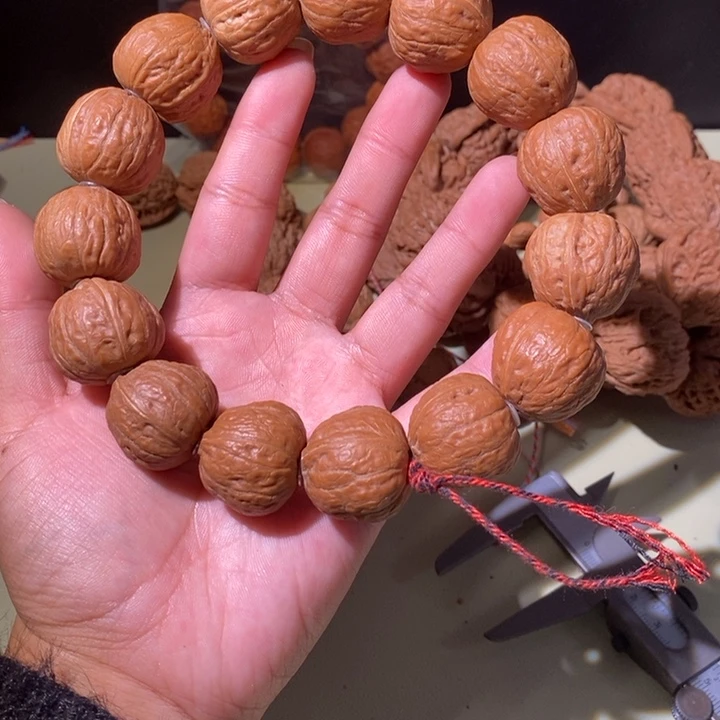 手串文玩核桃……20