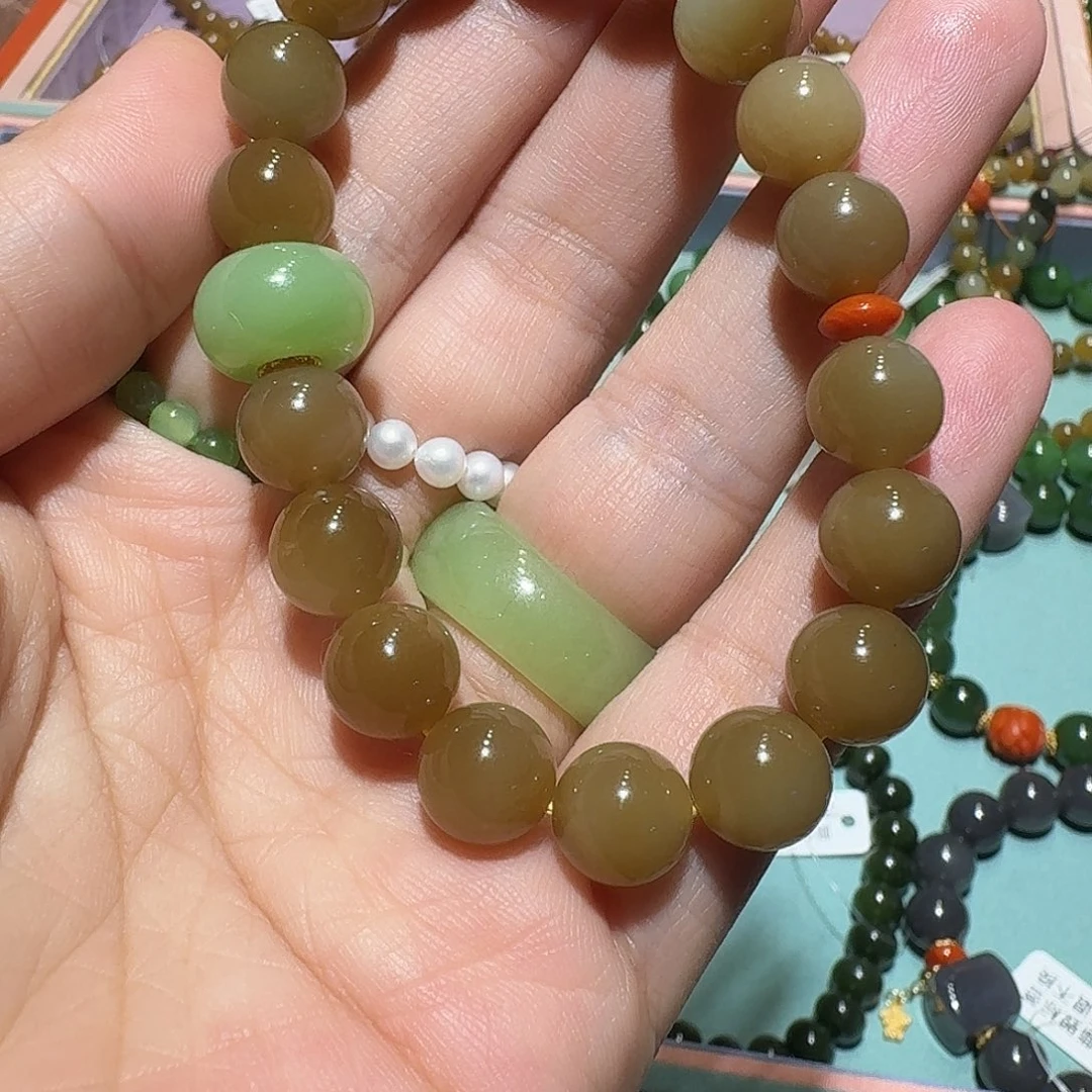 和田玉（糖玉）未镶嵌手链