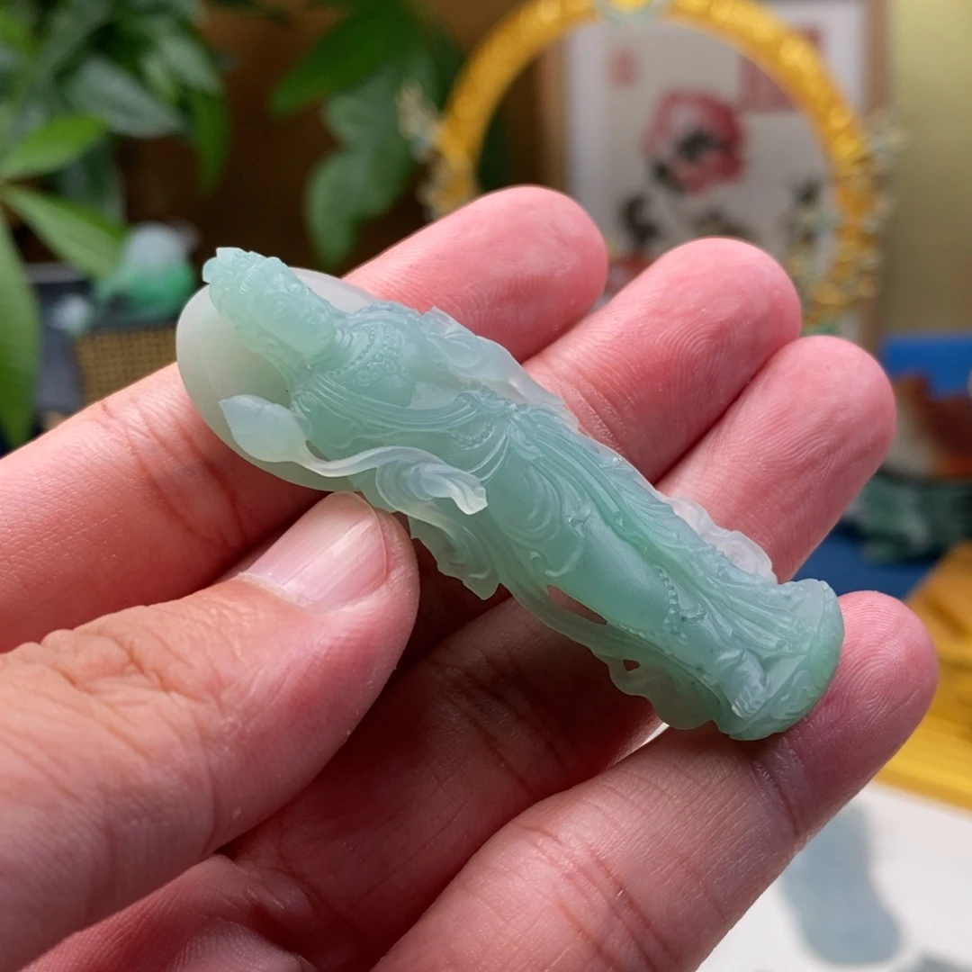 定制翡翠未镶嵌缅甸翡翠晴绿观音