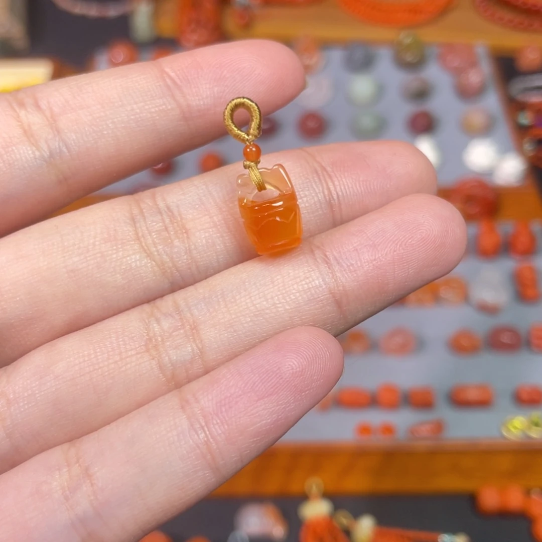 南红玛瑙未镶嵌小水桶