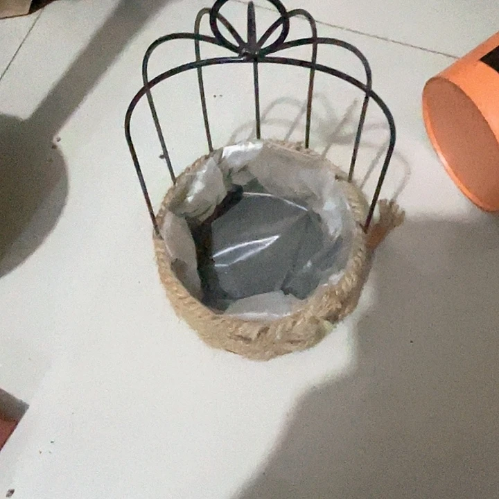 s***n铁艺园艺柳编花插微瑕