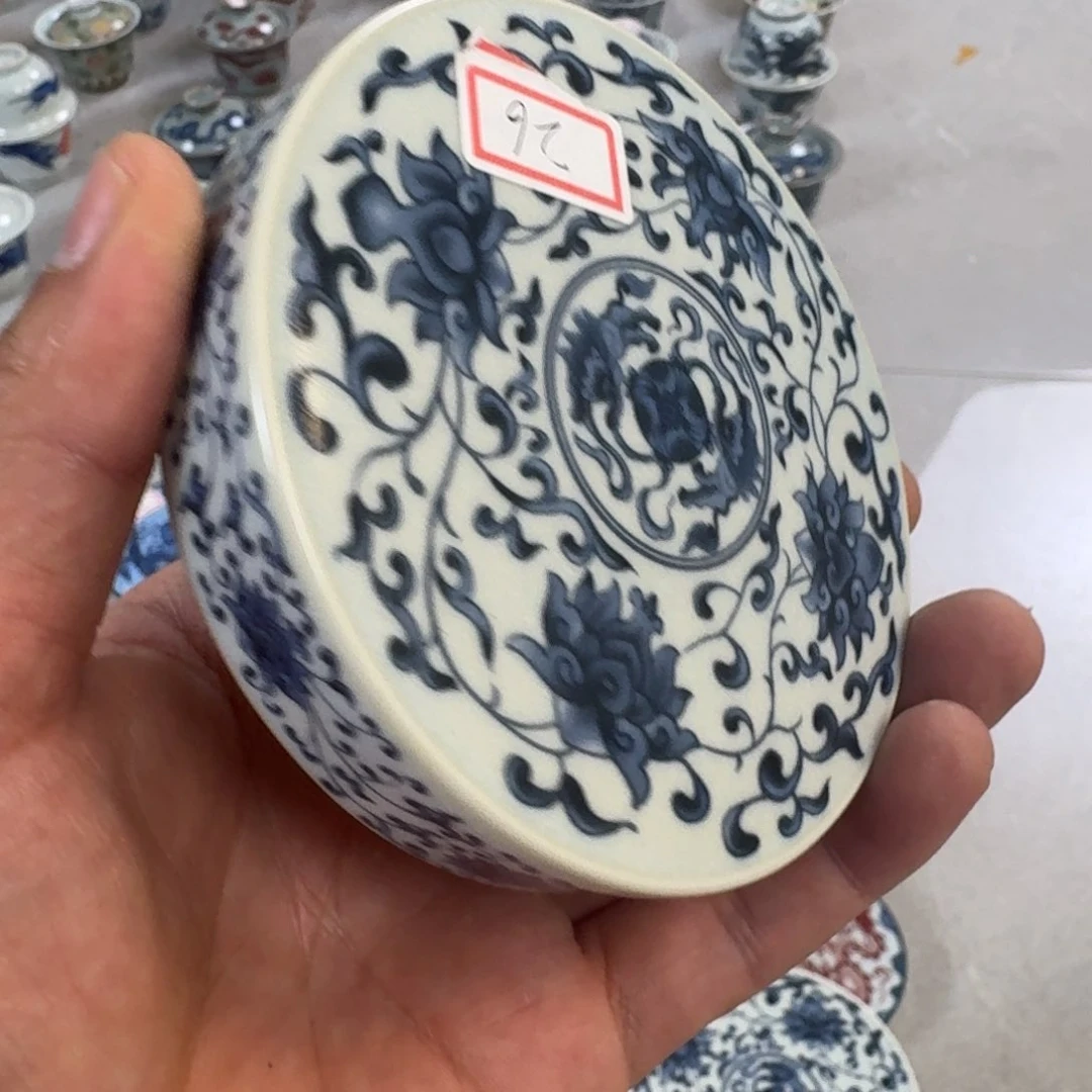 摆件青花缠枝莲盖置