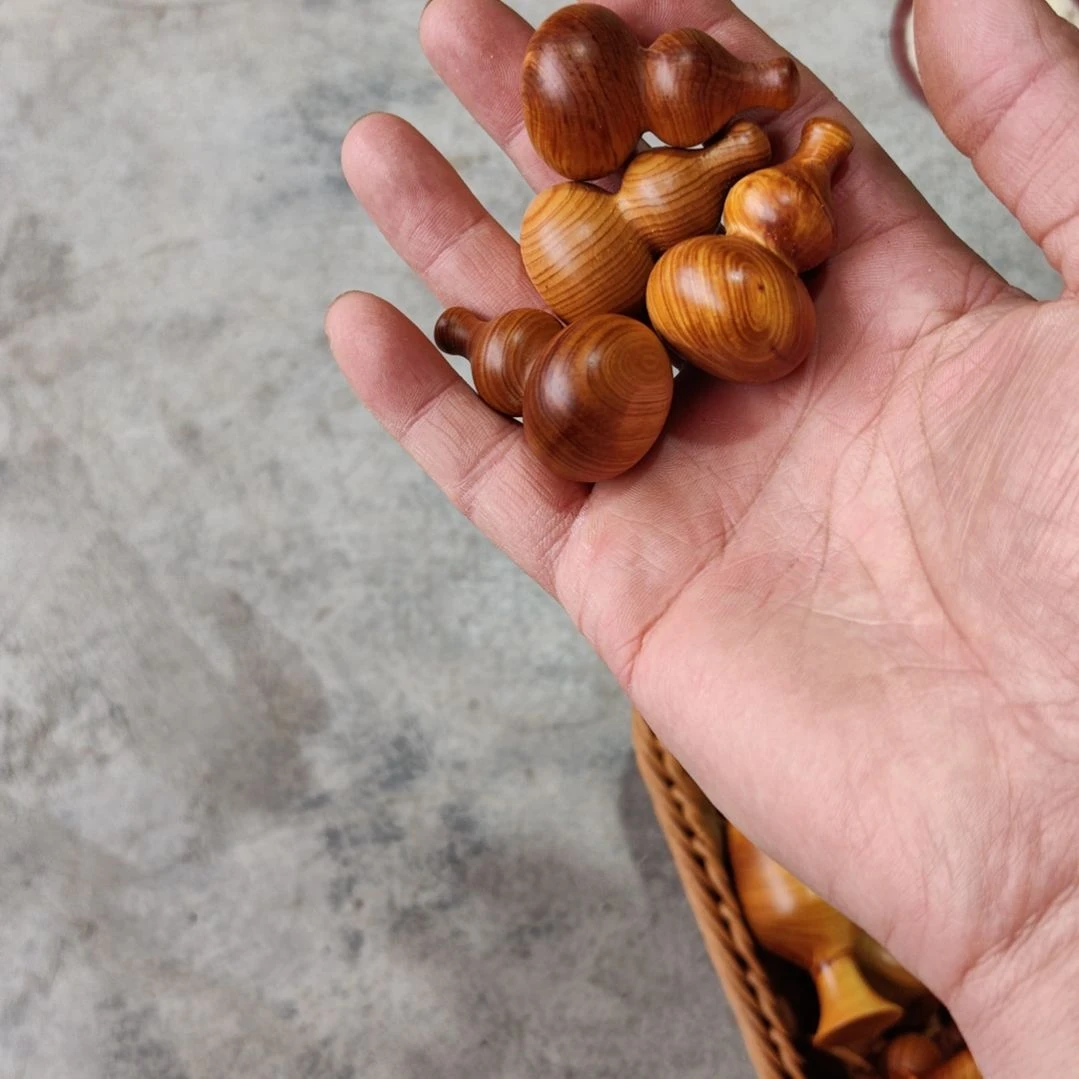 小葫芦一个，太行崖柏